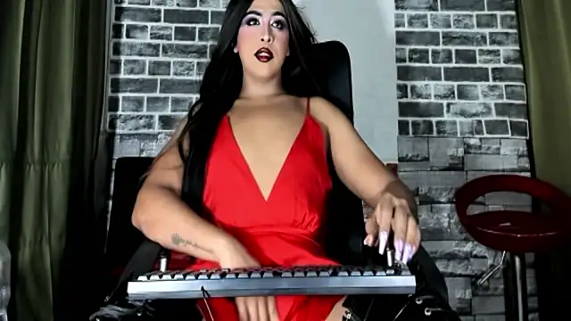 aurora russo  online show from February 6, 2026, 12:17 am