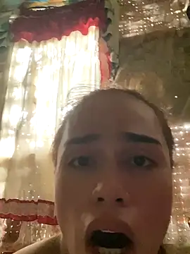 lustfulkatie online show from December 3, 2025, 5:41 am