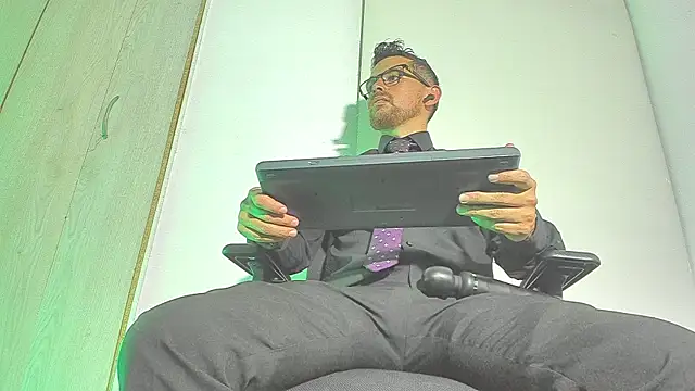 Prince1 dark online show from November 23, 2025, 5:39 am