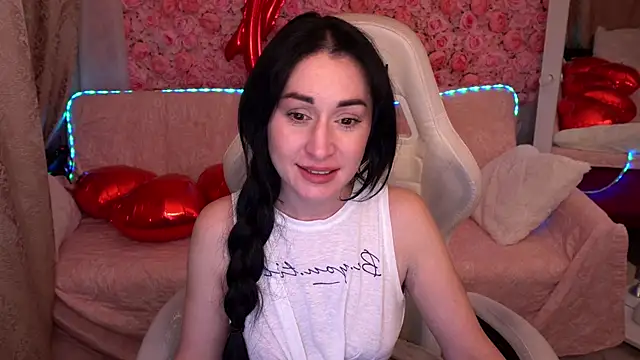 Snapshot of CarolinaaFoxyyy chatting on February 20, 2026, 7:49 pm CarolinaaFoxyyy online show from February 20, 2026, 7:49 pm