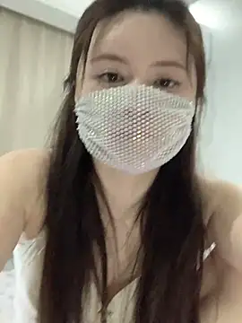 hoho-is online show from April 14, 2026, 2:33 pm