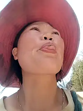 blonde blg online show from April 10, 2026, 5:47 am