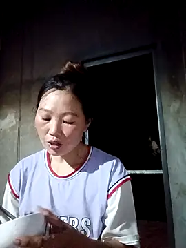 blonde blg online show from April 15, 2026, 12:10 pm