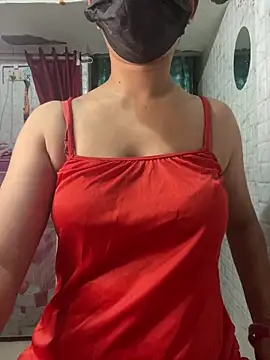 Snapshot of Red_Queen_11 chatting on June 13, 2026, 6:28 pm Red Queen 11 online show from June 13, 2026, 6:28 pm