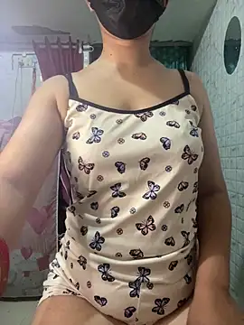 Snapshot of Red_Queen_11 chatting on June 12, 2026, 6:49 pm Red Queen 11 online show from June 12, 2026, 6:49 pm