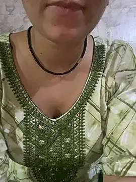 Snapshot of Red_Queen_11 chatting on June 21, 2026, 11:38 am Red Queen 11 online show from June 21, 2026, 11:38 am