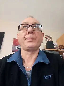 Snapshot of andy-1961 chatting on December 2, 2025, 11:56 am andy-1961 online show from December 2, 2025, 11:56 am