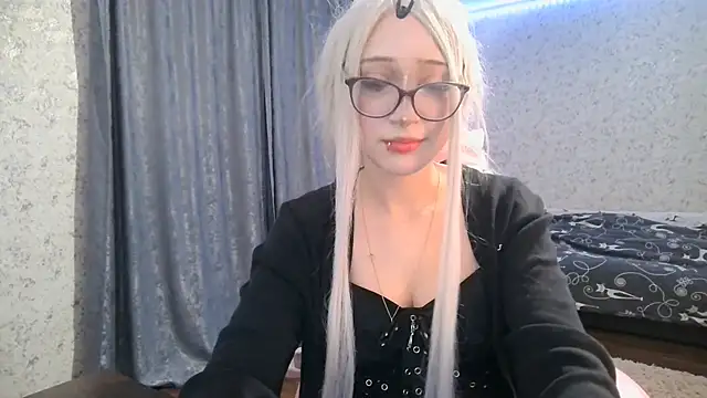 Snapshot of cupcakevice chatting on November 28, 2025, 5:13 pm cupcakevice online show from November 28, 2025, 5:13 pm