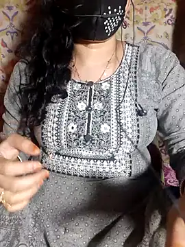 Snapshot of HotGirl23231 chatting on May 24, 2026, 6:52 pm HotGirl23231 online show from May 24, 2026, 6:52 pm