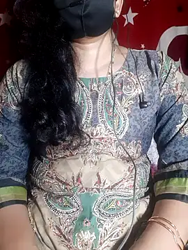 HotGirl23231 online show from July 18, 2026, 6:49 pm