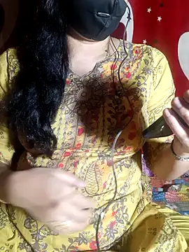 HotGirl23231 online show from July 24, 2026, 6:37 pm