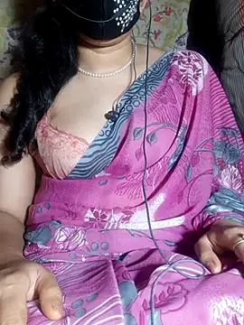 Snapshot of HotGirl23231 chatting on April 29, 2026, 6:36 pm HotGirl23231 online show from April 29, 2026, 6:36 pm