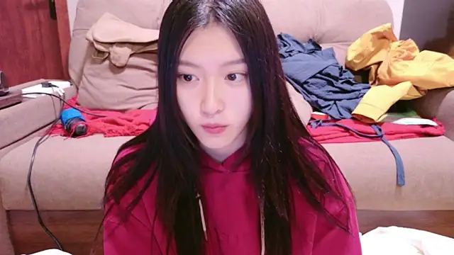 Snapshot of ZhaoZhaoDaWang chatting on November 12, 2025, 11:47 am ZhaoZhaoDaWang online show from November 12, 2025, 11:47 am