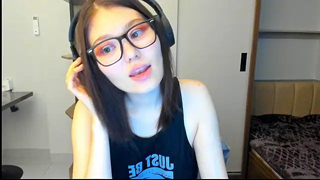 HopeLovely online show from February 23, 2026, 5:09 am