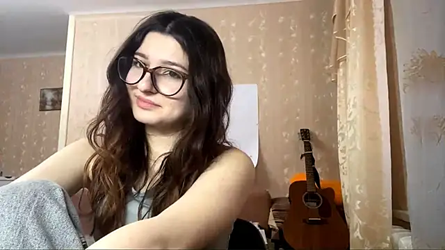 Snapshot of DonnieBooton chatting on November 14, 2025, 1:04 pm DonnieBooton online show from November 14, 2025, 1:04 pm