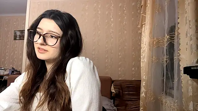 Snapshot of DonnieBooton chatting on December 18, 2025, 1:26 pm DonnieBooton online show from December 18, 2025, 1:26 pm