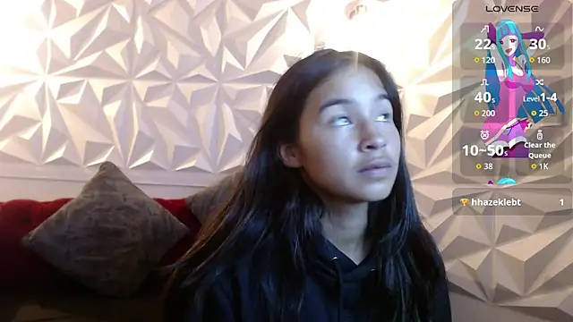 bunnywhite21 online show from December 2, 2025, 5:58 pm