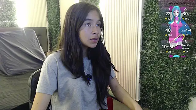 bunnywhite21 online show from November 30, 2025, 3:46 pm