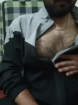 Snapshot of MrToxxic chatting on November 15, 2025, 5:50 pm MrToxxic online show from November 15, 2025, 5:50 pm