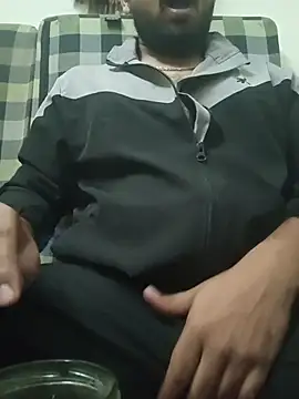 Snapshot of MrToxxic chatting on November 23, 2025, 5:12 pm MrToxxic online show from November 23, 2025, 5:12 pm