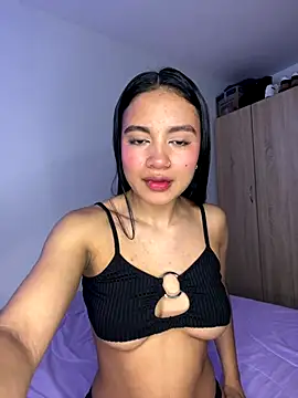 Snapshot of charlo-hot chatting on November 15, 2025, 6:17 am charlo-hot online show from November 15, 2025, 6:17 am