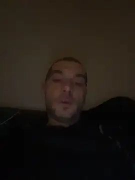 Kinkycouple142 online show from April 21, 2026, 11:44 pm