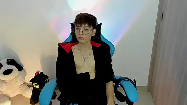 Snapshot of RYO_BLEU_ chatting on November 11, 2025, 4:24 pm RYO BLEU online show from November 11, 2025, 4:24 pm