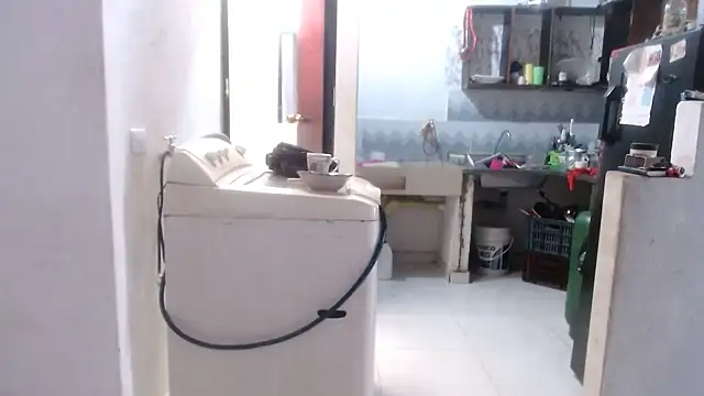 Sra Angelina online show from March 11, 2026, 12:43 pm