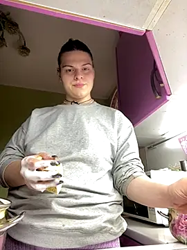 Dona Mafia online show from December 14, 2025, 8:20 am