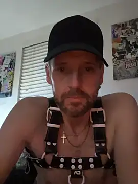 Snapshot of KentishLondoner chatting on March 2, 2026, 2:34 am KentishLondoner online show from March 2, 2026, 2:34 am