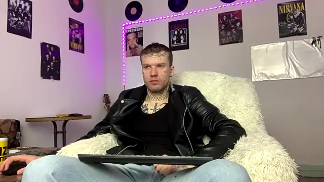 Huntall77 online show from March 10, 2026, 5:44 am