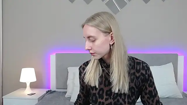 Snapshot of RachaelCute chatting on March 1, 2026, 9:42 am RachaelCute online show from March 1, 2026, 9:42 am