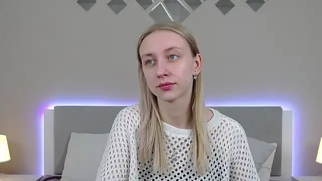 RachaelCute online show from April 2, 2026, 12:01 pm