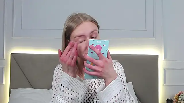 Snapshot of RachaelCute chatting on February 7, 2026, 9:39 am RachaelCute online show from February 7, 2026, 9:39 am