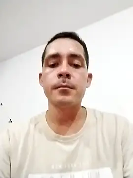 Snapshot of Damian-liam chatting on November 13, 2025, 6:17 am Damian-liam online show from November 13, 2025, 6:17 am