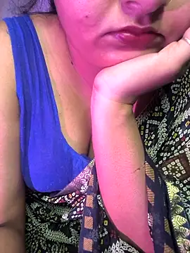 Snapshot of drakezone chatting on March 2, 2026, 4:58 pm drakezone online show from March 2, 2026, 4:58 pm