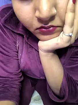 Snapshot of drakezone chatting on January 19, 2026, 3:38 pm drakezone online show from January 19, 2026, 3:38 pm