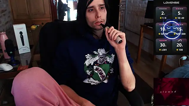 CaramelToy online show from November 13, 2025, 4:00 pm