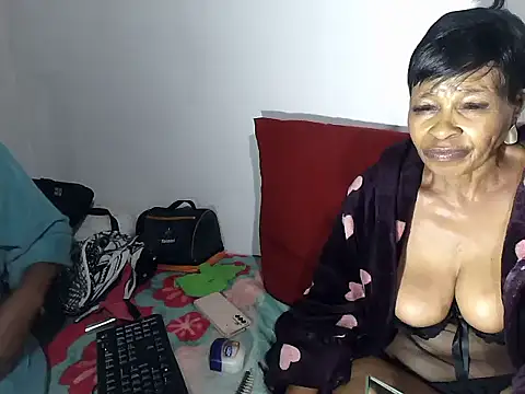 GucciladyXXXX online show from November 20, 2025, 8:31 pm