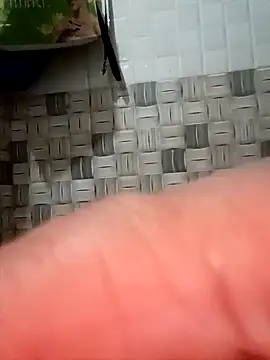 Snapshot of thuy-kieu chatting on December 15, 2025, 10:26 pm thuy-kieu online show from December 15, 2025, 10:26 pm