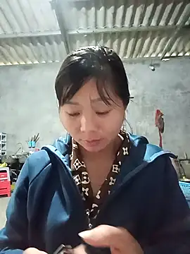 vangkt-cute online show from April 2, 2026, 10:00 am