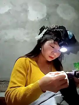 vangkt-cute online show from January 13, 2026, 8:13 pm