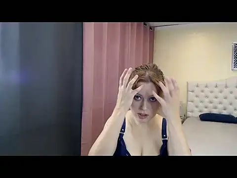 AnabelleShanae online show from November 12, 2025, 7:56 am