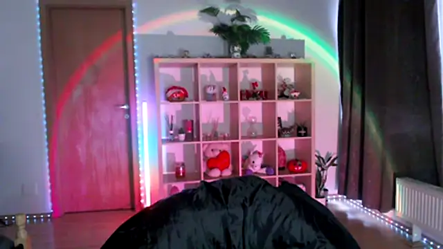 MissyDior8 online show from December 3, 2025, 7:19 am