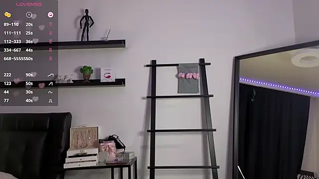 Alisa World8 online show from November 16, 2025, 7:35 am