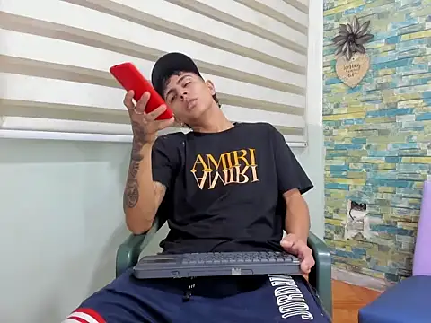 Snapshot of naughty_boy_Maicoll chatting on November 14, 2025, 11:25 am naughty boy Maicoll online show from November 14, 2025, 11:25 am