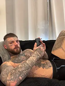 magicmichaell online show from April 23, 2026, 1:46 pm