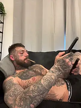 magicmichaell online show from April 16, 2026, 2:29 pm