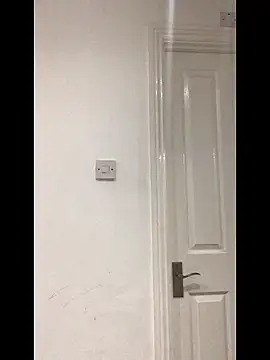 magicmichaell online show from November 29, 2025, 2:28 pm