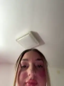 Marisaaasss online show from April 7, 2026, 11:45 am